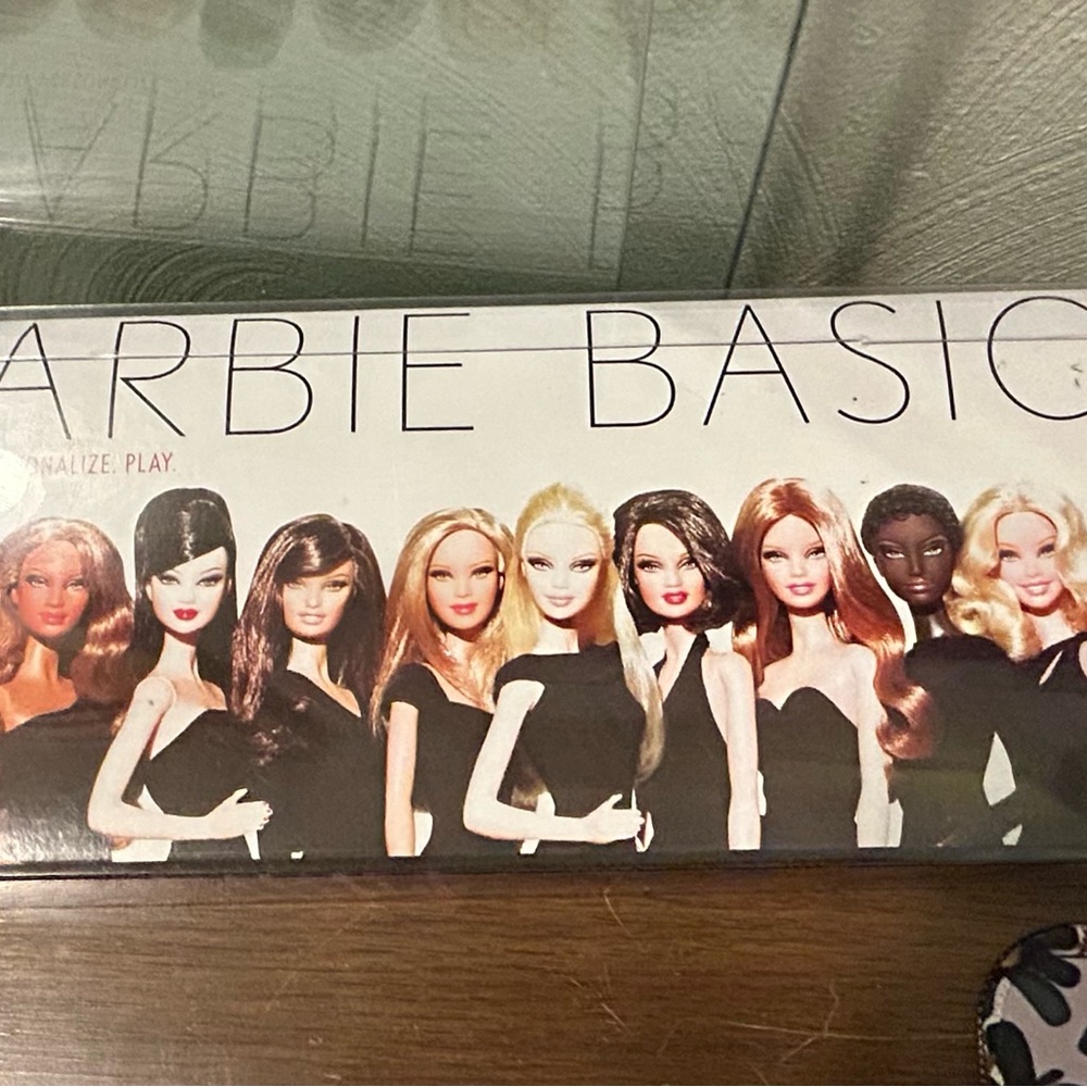 Barbie Basics Doll in Elegant Black - Picture 3 of 5